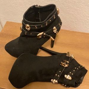 Platform stiletto bootie